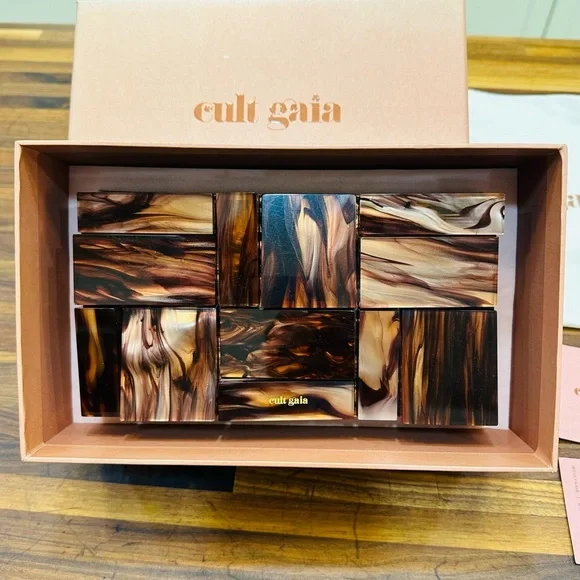 Cult Gaia Marble Brown Clutch - Picture 10 of 14